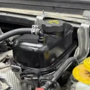 Aluminiowy zbiornik płynu chłodzącego Jeep Wrangler JL