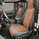 Komplet pokrowców na fotele Gen2 Black/Tan Neoprene Jeep Wrangler JLU / 4xe