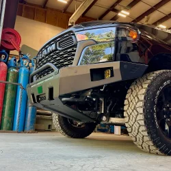 Dolna płyta osłonowa stalowa do zderzaka Vice Design MOD V2 Dodge RAM 1500