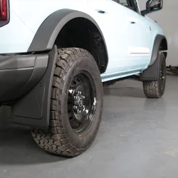 Chlapacze Ford Bronco 2021+