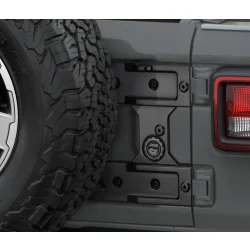 Wzmocnienie zawiasów klapy bagażnika Jeep Wrangler JL