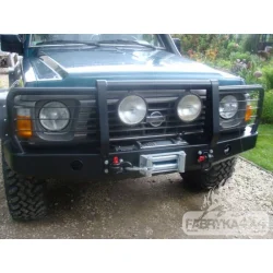 Zderzak przód Nissan Patrol Y60