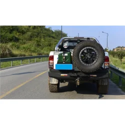 Zderzak tylny z mocowaniem koła Toyota Hilux